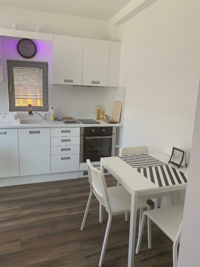 Lilia 2 Self-Check In Apartment Sofia Exterior photo
